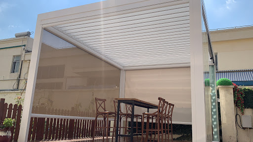 outdoor blinds