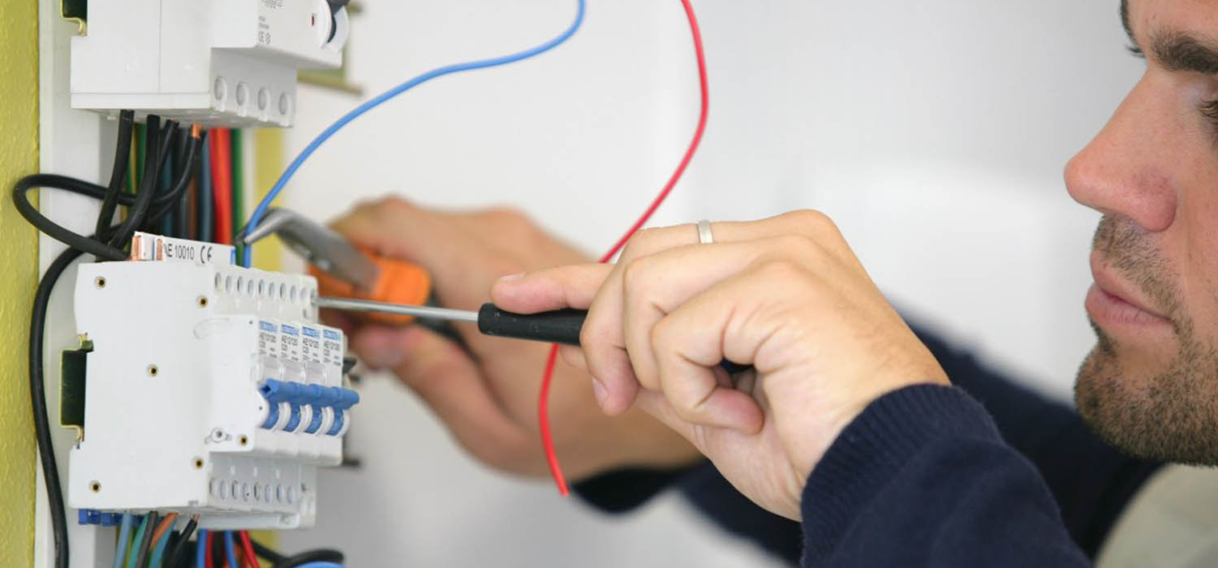 emergency electricians in Brookvale