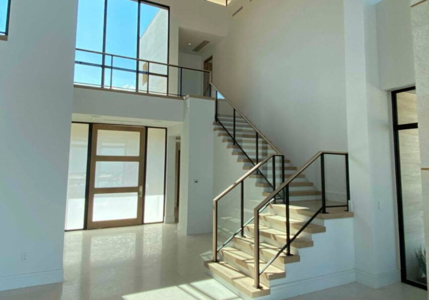 Glass stair railing