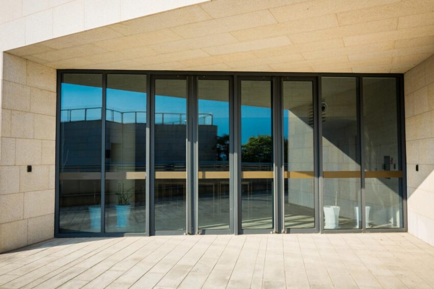 External sliding doors
